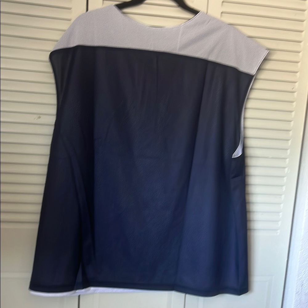 Nike Blue and Gray Sleeveless Boxy Men's Jersey - Picture 5 of 5